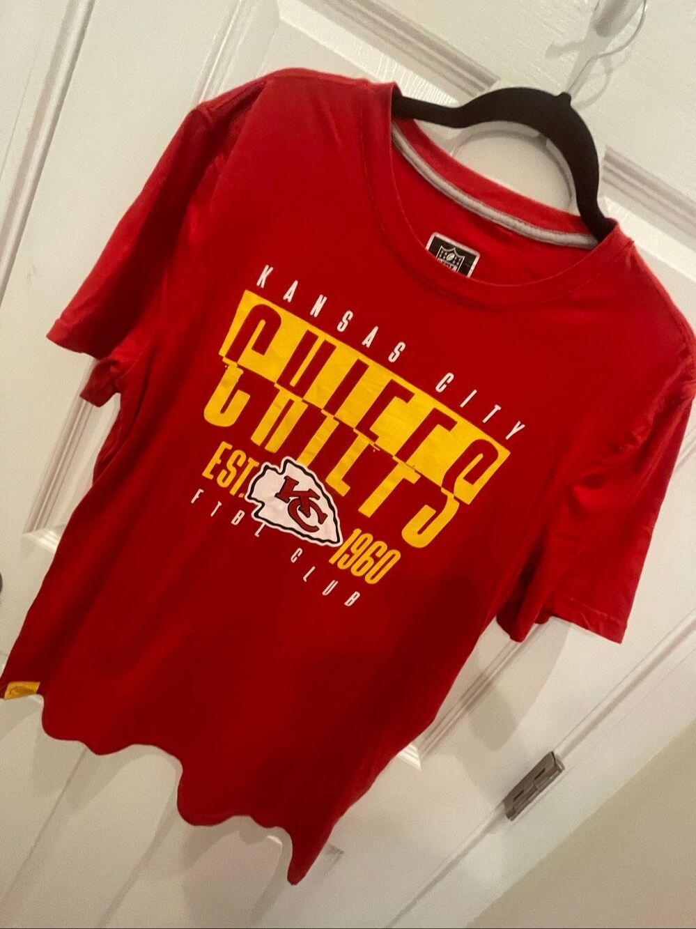 Kansas City Chiefs NFL Team Apparel T-Shirt Men’s Large Red EST 1960 Graphic